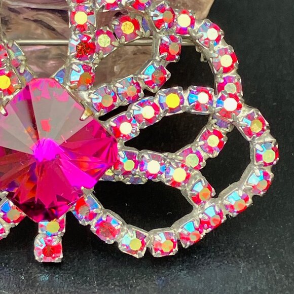 Fuchsia Pink Aurora Borealis Ravioli Rhinestone Flower Brooch - Picture 4 of 12